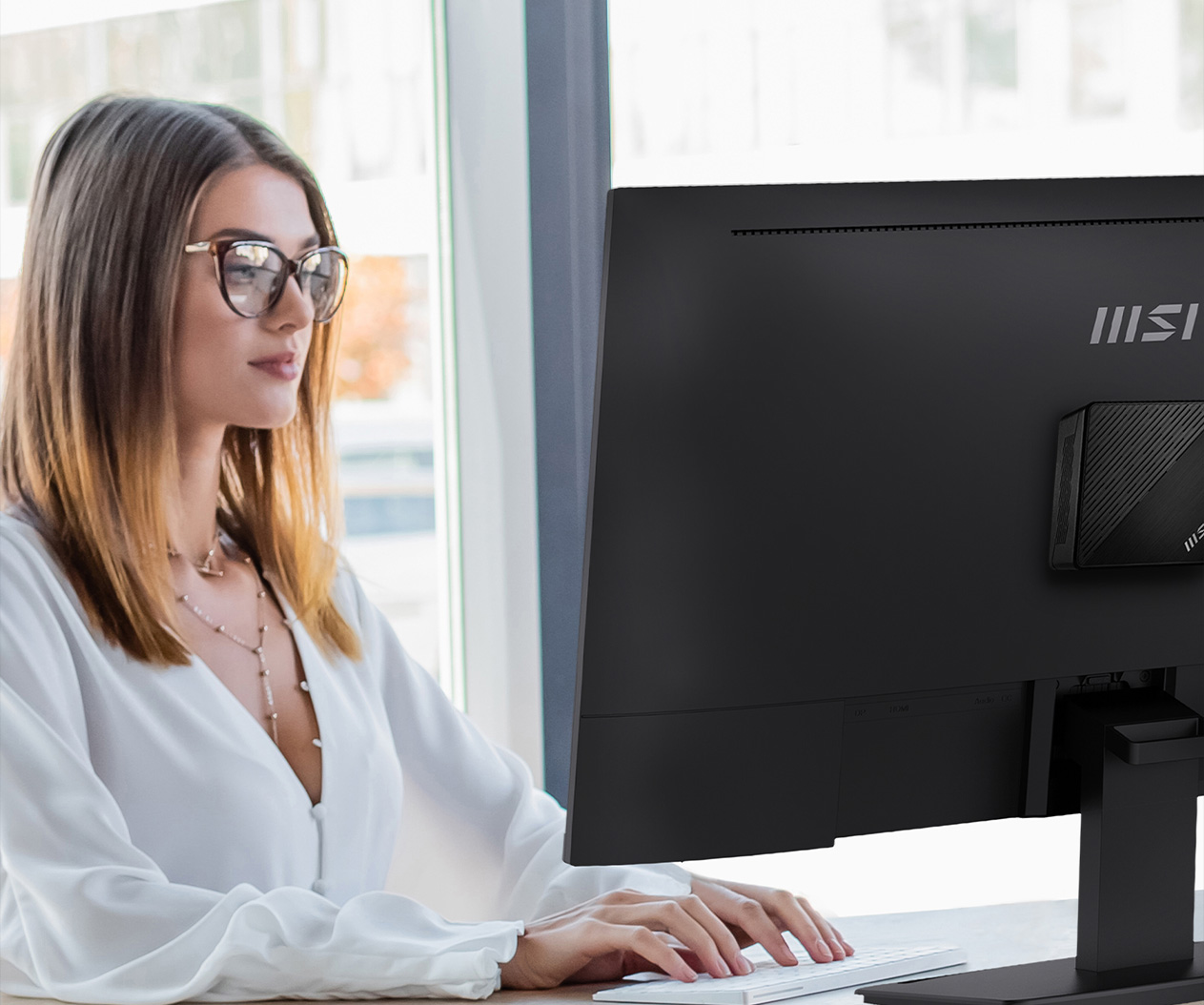 msi pro monitor with all in one pc vesa mountable design
