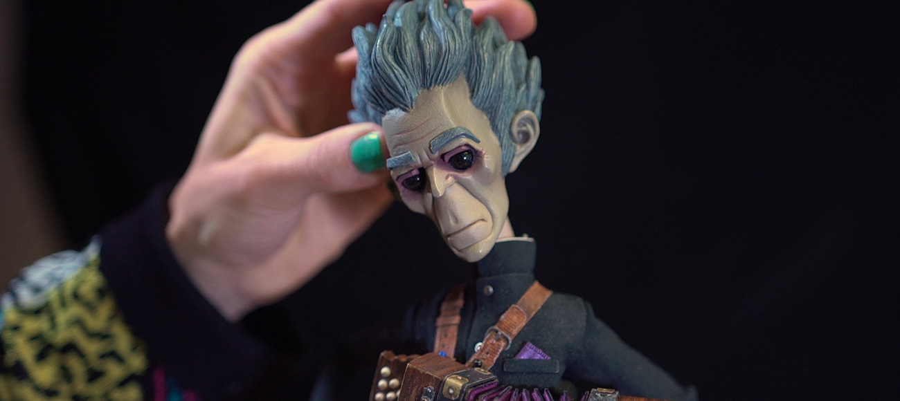 Sylvie Moving the Puppet to Create an Illusion of Motion